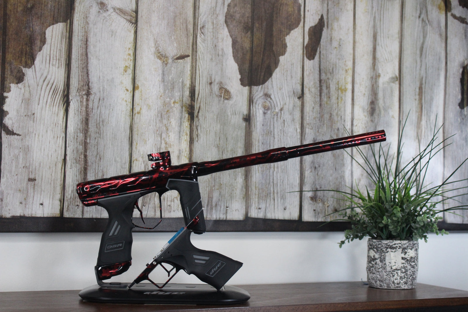 Dye DSR Pro w/Mech - Black Blood