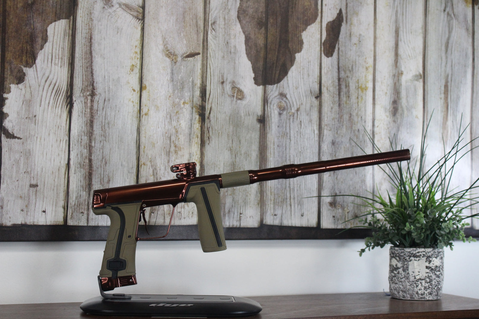 Planet Eclipse CS3Pro - Gloss Brown