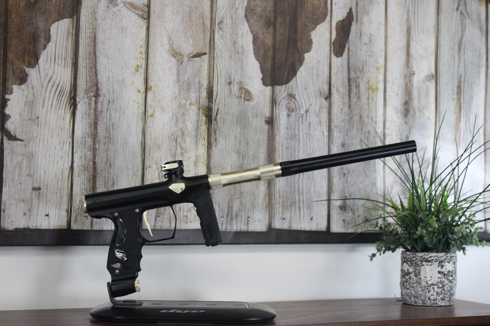SP Shocker ERA - Black/Gold