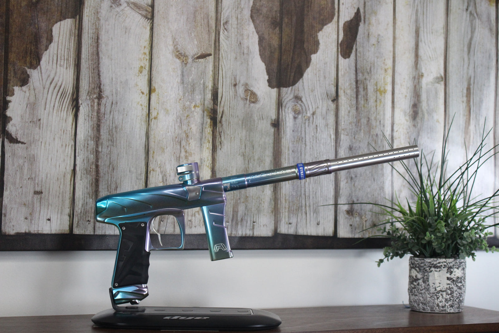 Field One Force V2 - Pearlescent