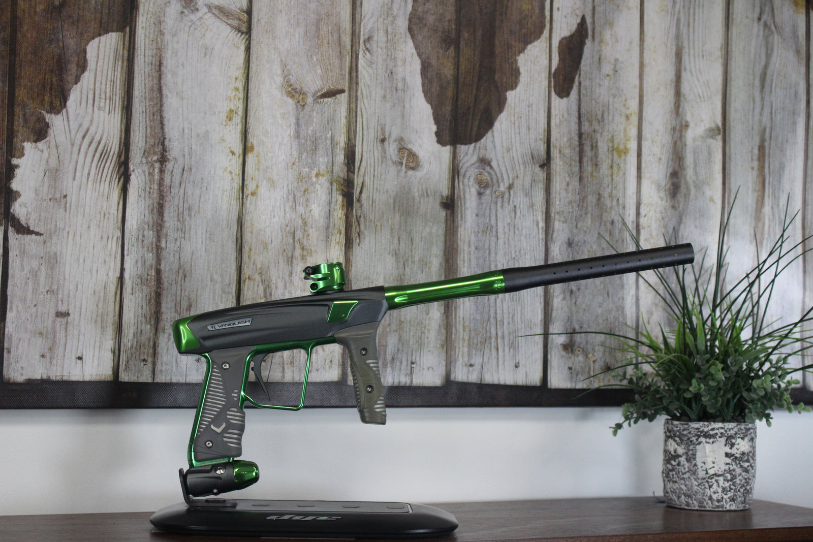 Empire Vanquish GT - Grey/Green