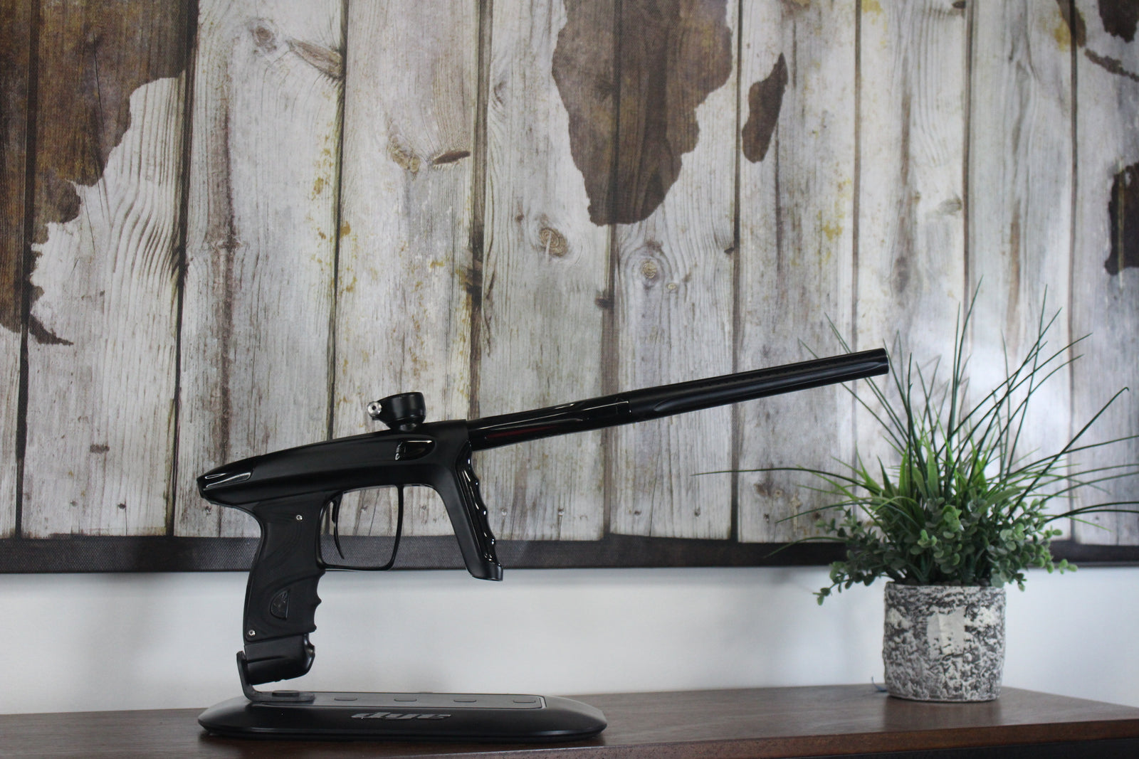 DLX Luxe TM40 - Black