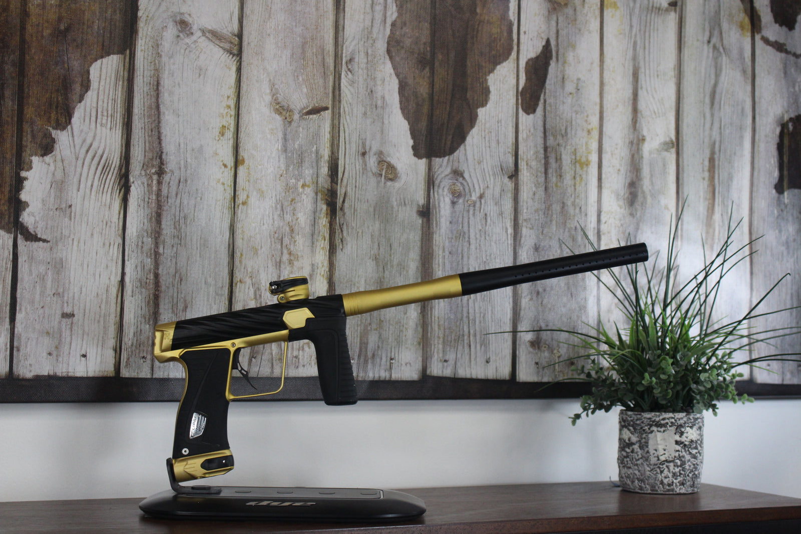 HK Army Orbit 180R - Black/Gold
