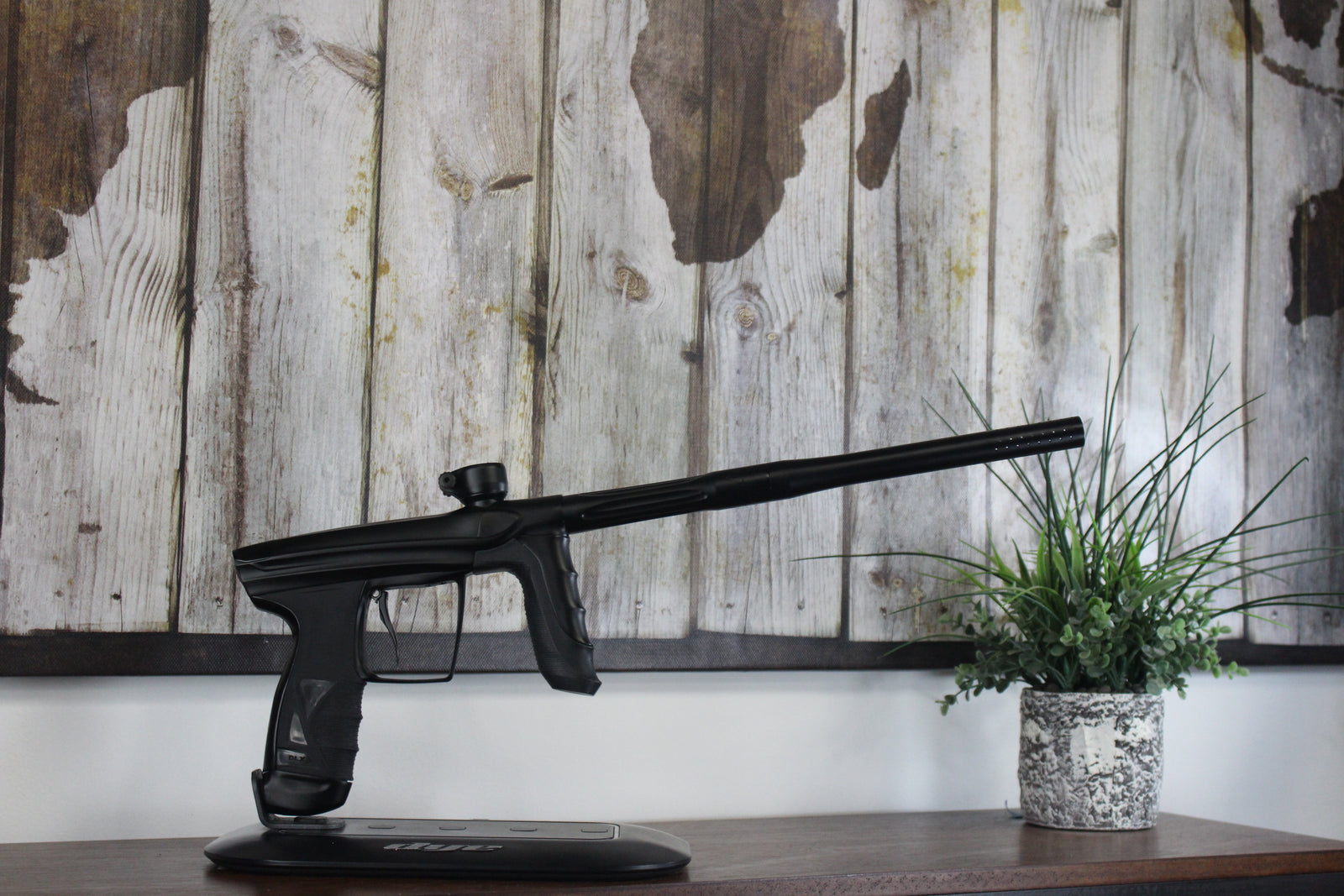 DLX Luxe AIRE - Dust Black (Fire Sale!)