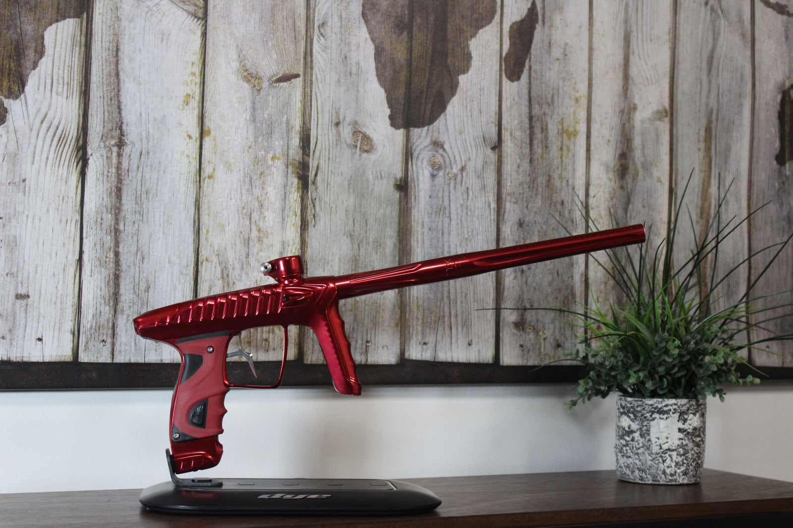 Project Luxe TM40 - Red